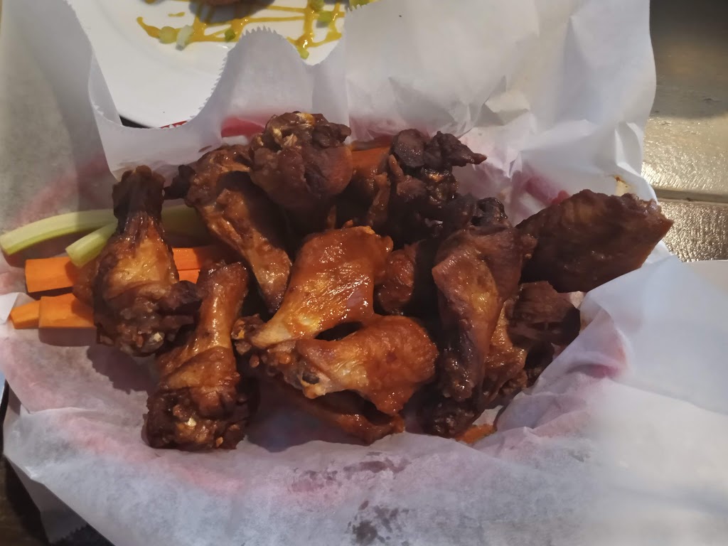 The Sloop | restaurant | 103 W Canal Dr, Gulf Shores, AL 36542, USA | 2515001007 OR +1 251-500-1007