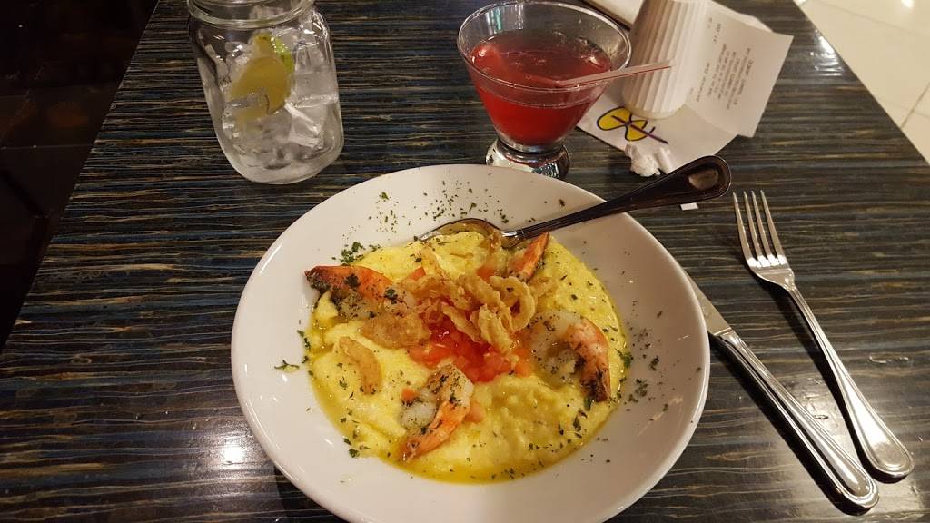 Sweet Georgias Juke Joint | restaurant | 6000 N Terminal Pkwy, Atlanta, GA 30320, USA | 4047662518 OR +1 404-766-2518