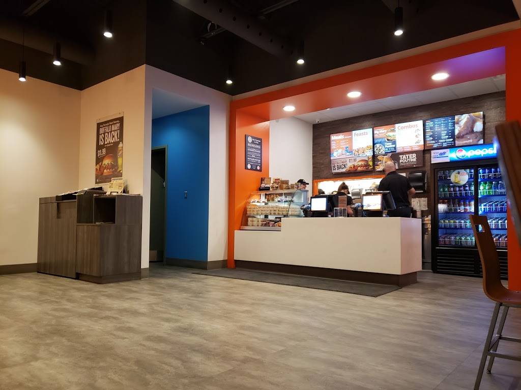 Mary Browns Chicken & Taters | restaurant | 901 Brant St Unit#3, Burlington, ON L7R 2J6, Canada | 9056341726 OR +1 905-634-1726