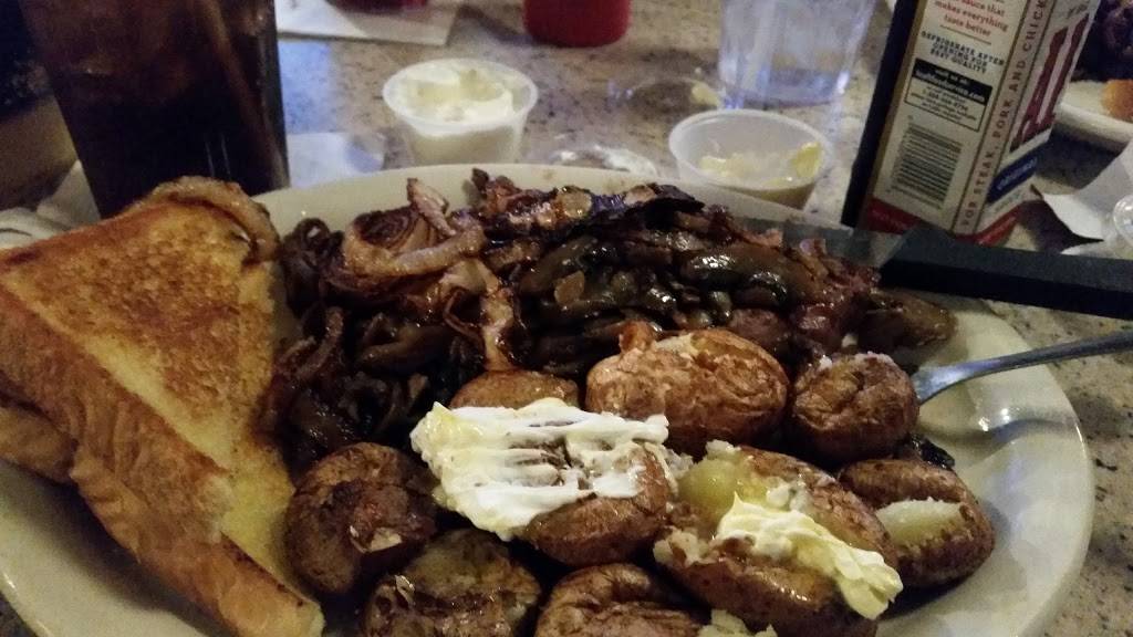 Ravenna Pub | restaurant | 12438 Stafford St, Ravenna, MI 49451, USA | 2318536945 OR +1 231-853-6945