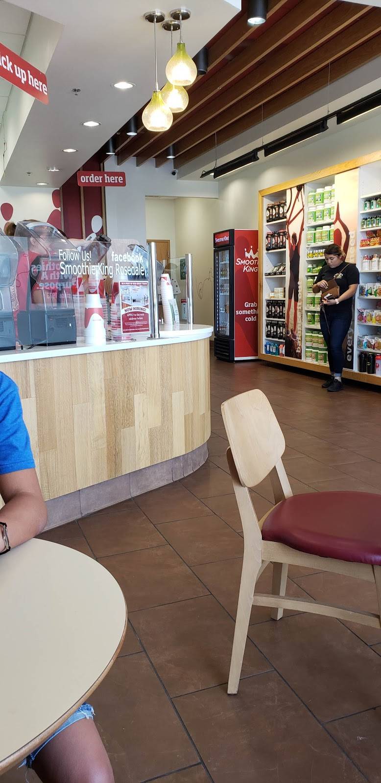 smoothie king | restaurant | 614 W Rosedale St, Fort Worth, TX 76104, USA | 8173490901 OR +1 817-349-0901