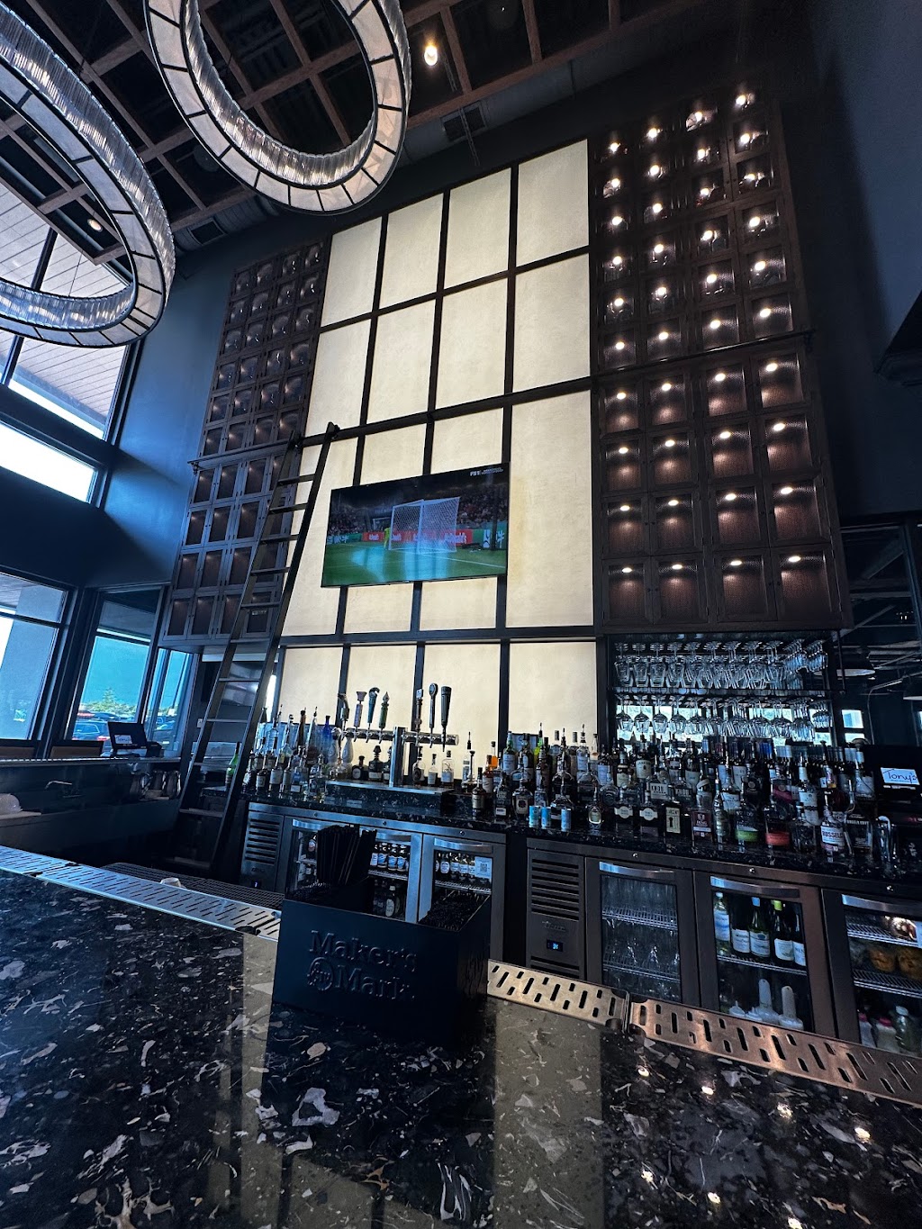 Tonys of Bowling Green | restaurant | 556 Hub Blvd b, Bowling Green, KY 42103, USA | 2702888669 OR +1 270-288-8669