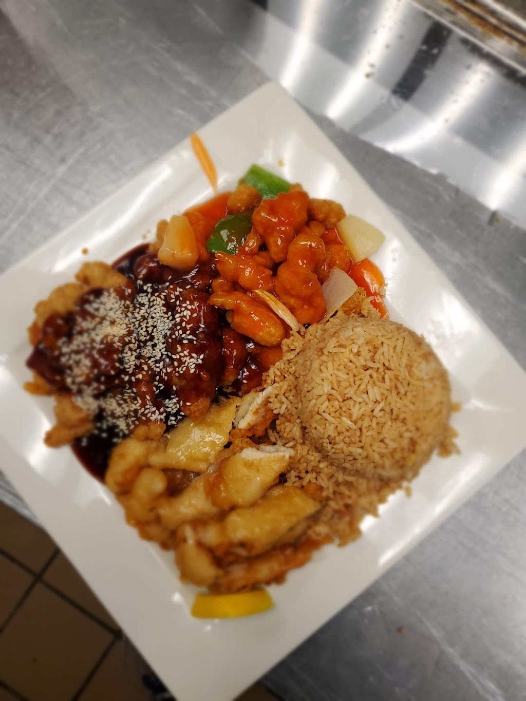 Indo-China Garden | restaurant | 3344 I-75 Business Spur, Sault Ste. Marie, MI 49783, USA | 9066356144 OR +1 906-635-6144