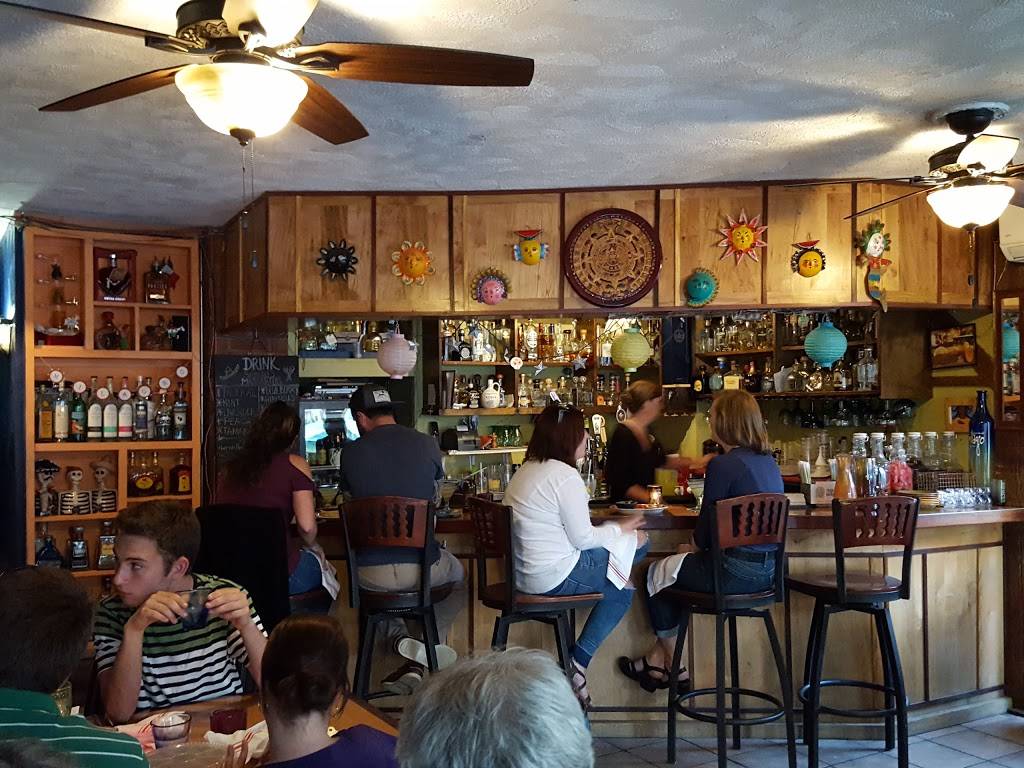 Milagro Cafe | restaurant | 142 Water St, Stonington, CT 06378, USA | 8605358178 OR +1 860-535-8178