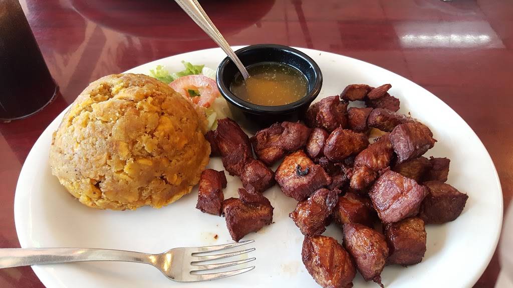 Borinquen Restaurant & Pizzeria | restaurant | 888 Cypress Pkwy, Poinciana, FL 34759, USA | 4079335555 OR +1 407-933-5555