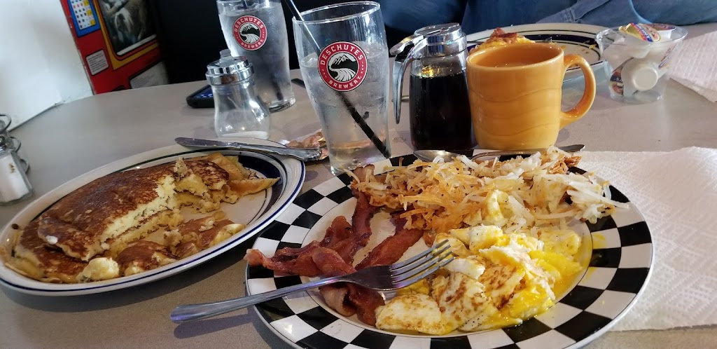 American Garage - Lees Summit | restaurant | 1 SE 4th St, Lees Summit, MO 64063, USA | 8169444005 OR +1 816-944-4005