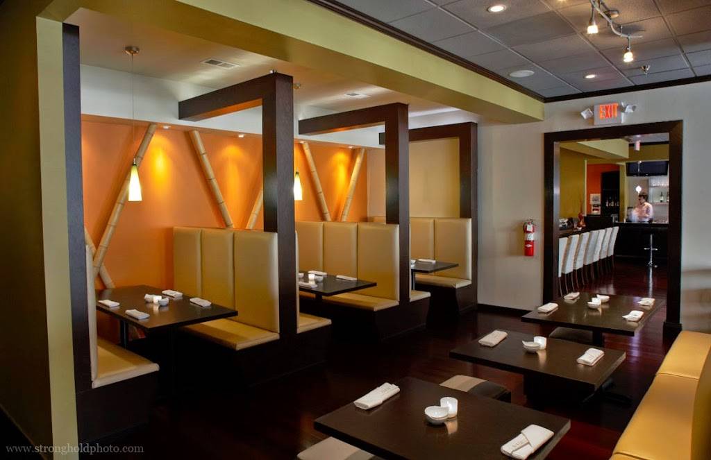 Makisu Sushi Lounge and Grill | night club | 3279, 7150 Carpenter Rd, Skokie, IL 60077, USA | 8476779030 OR +1 847-677-9030