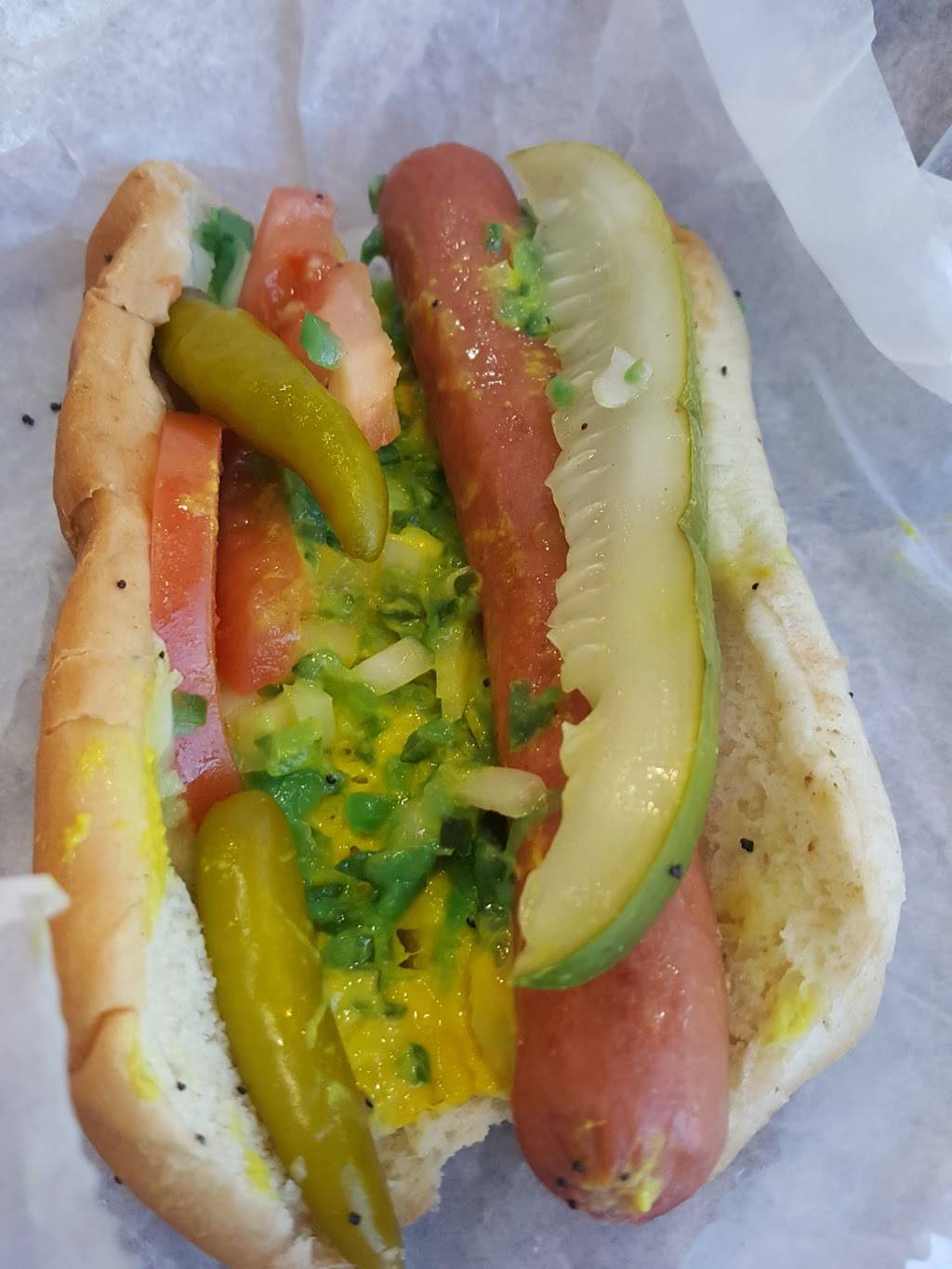 H Dog | restaurant | 36 US-41, Schererville, IN 46375, USA | 2193226382 OR +1 219-322-6382