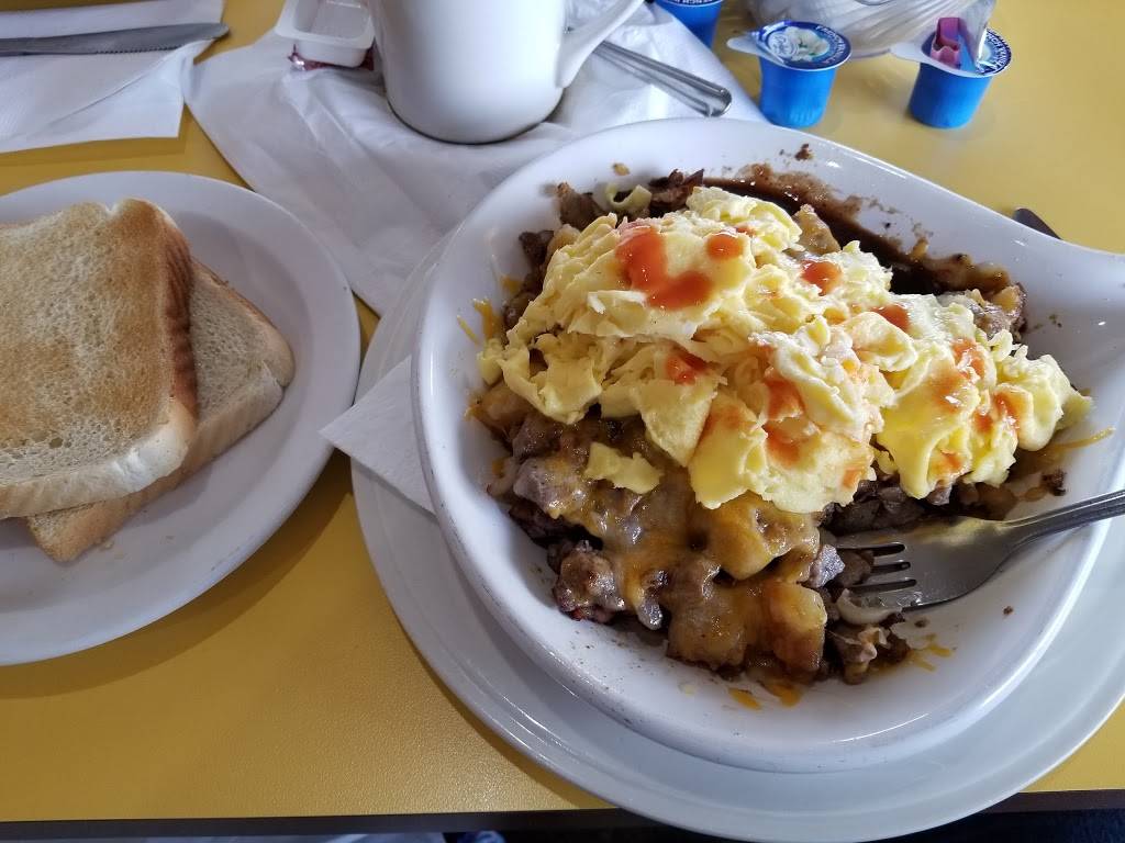 Christophers Restaurant | restaurant | 691 N York St, Elmhurst, IL 60126, USA | 6305301890 OR +1 630-530-1890