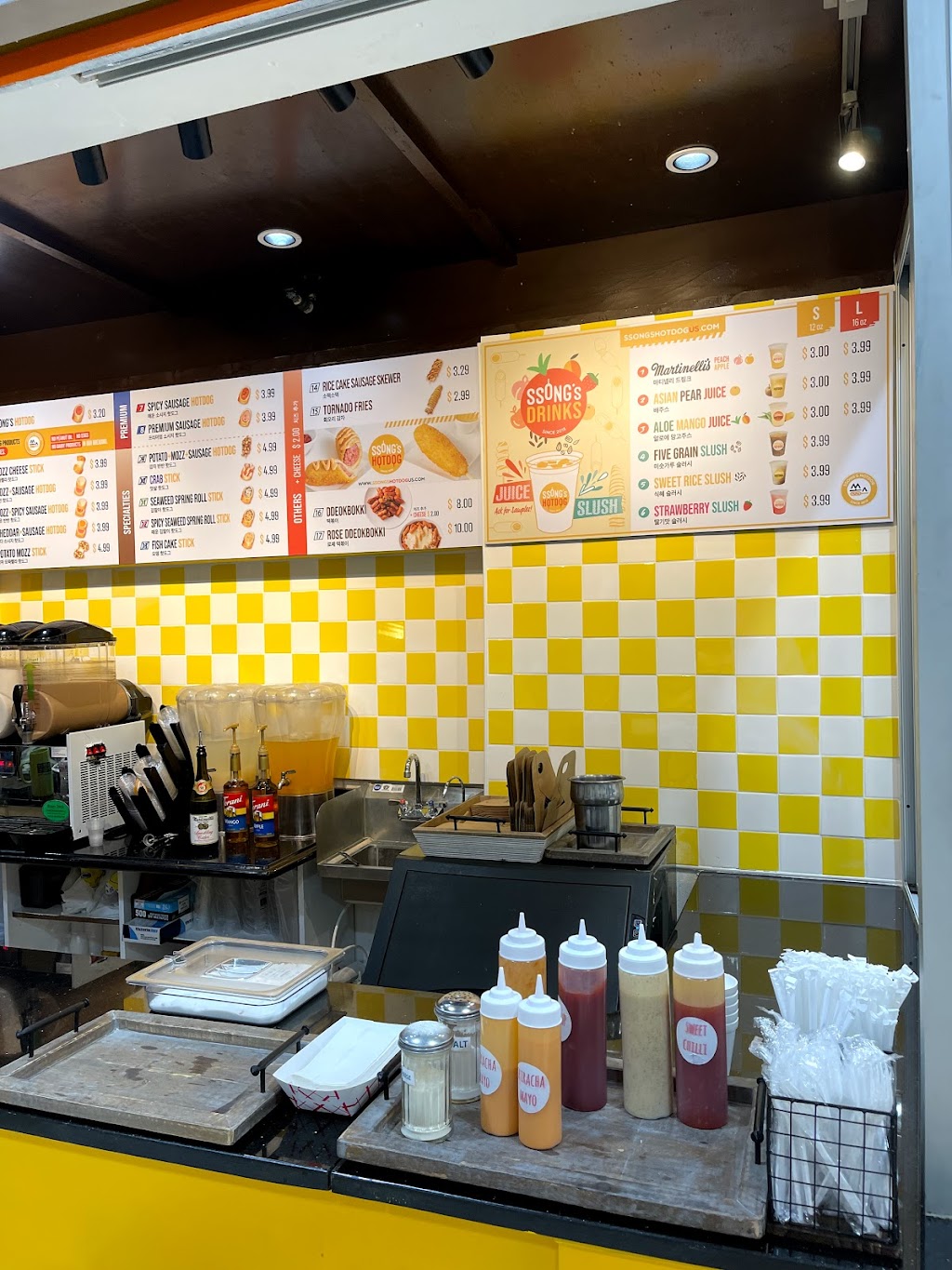 SSONGS HOTDOG - Duluth | meal takeaway | 2550 Pleasant Hill Rd Suite 300, Duluth, GA 30096, USA | 4049902448 OR +1 404-990-2448