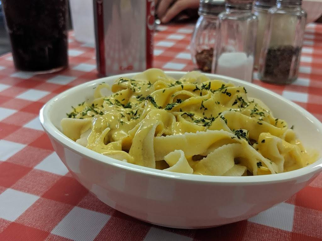 The Pasta Place | restaurant | 6105 Havelock Ave, Lincoln, NE 68507, USA | 4029752010 OR +1 402-975-2010
