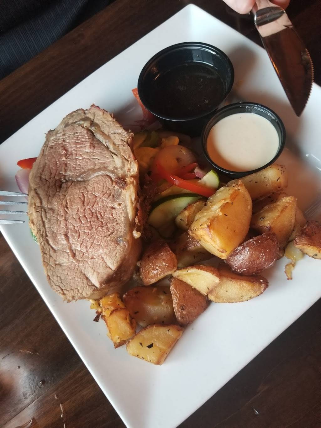 Slainte Irish Pub and Restaurant | restaurant | 1700 Thames St, Baltimore, MD 21231, USA | 4105636600 OR +1 410-563-6600