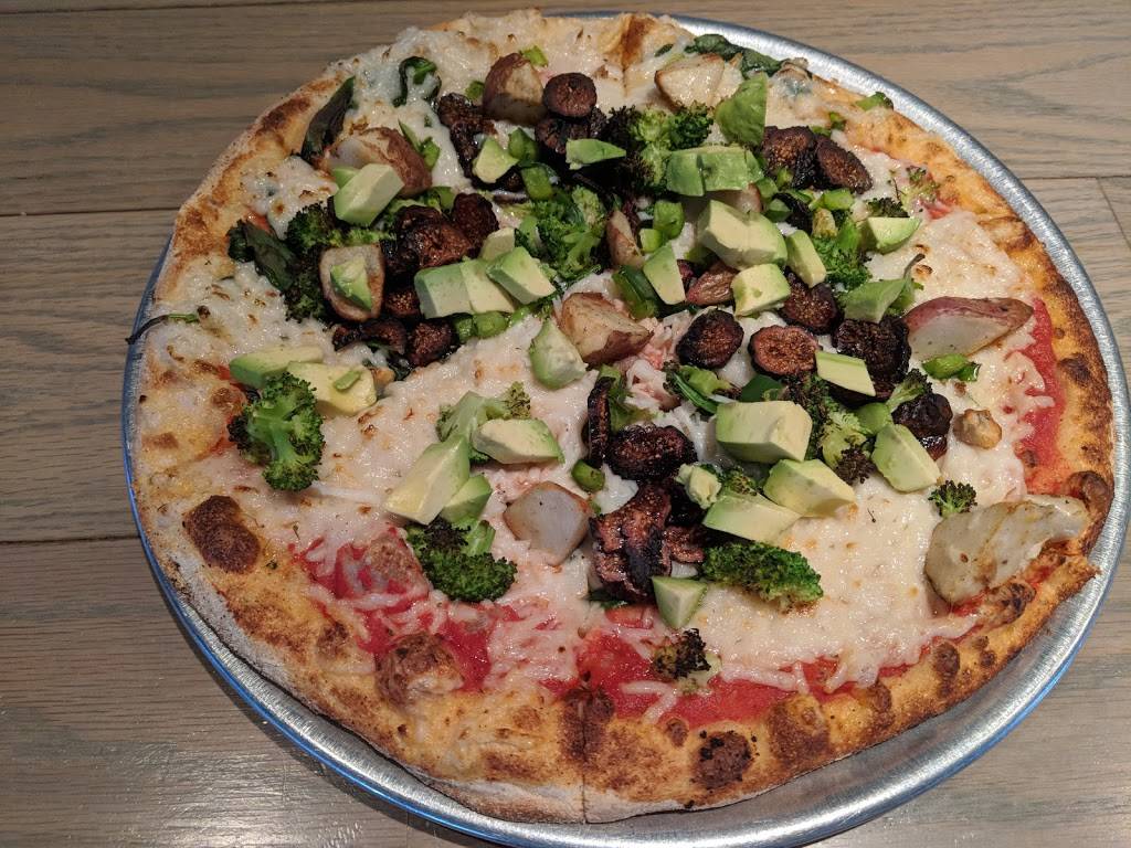 Blue Rock Pizza And Tap | restaurant | 1529 N Main St, High Point, NC 27262, USA | 3368892583 OR +1 336-889-2583