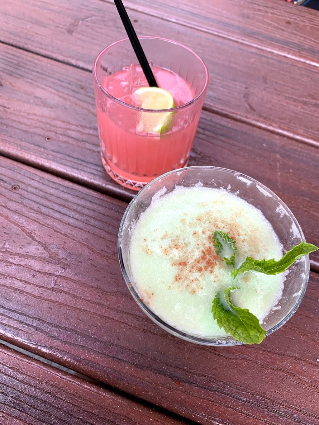 Dreamland Bar & Diner | restaurant | 3401 Evanston Ave N, Seattle, WA 98103, USA | 2064024902 OR +1 206-402-4902