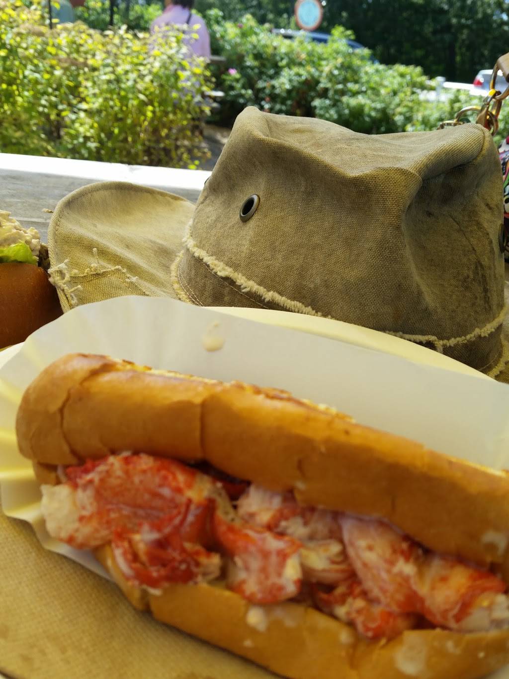 Kettle Cove Creamery and Café | cafe | 2 Bowery Beach Rd, Cape Elizabeth, ME 04107, USA | 2077993533 OR +1 207-799-3533