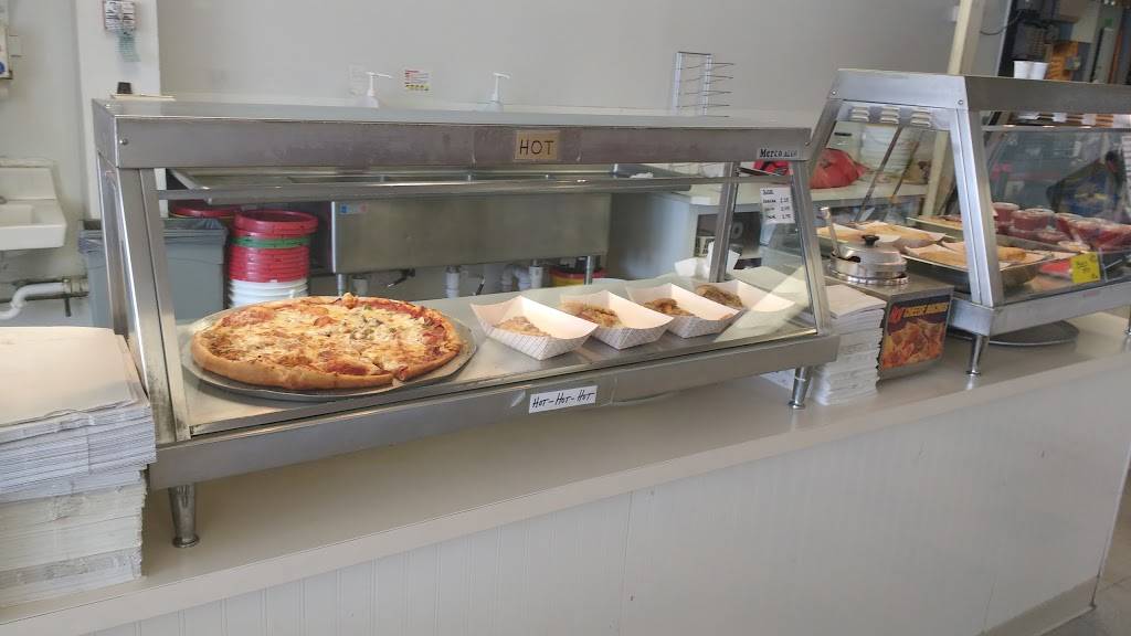 Mr Ts Party Store & Deli | restaurant | 1122 W Washington St, Greenville, MI 48838, USA | 6168359555 OR +1 616-835-9555