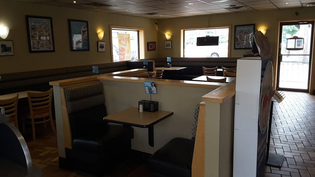 Dairy Queen Grill & Chill | restaurant | 211 S Main St, Goodlettsville, TN 37072, USA | 6158593009 OR +1 615-859-3009