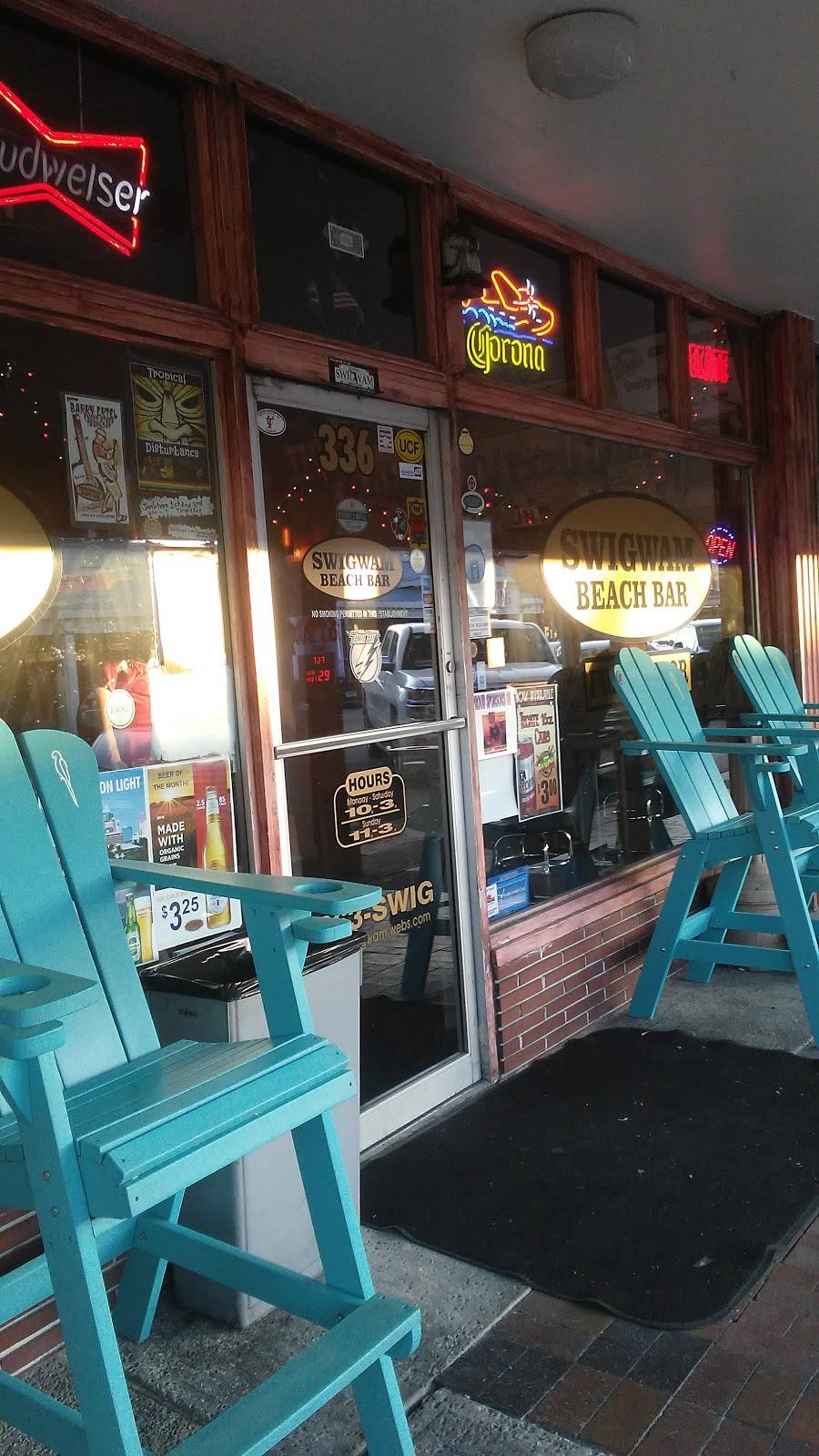 Swigwam Beach Bar | restaurant | 336 Corey Ave, St Pete Beach, FL 33706, USA | 7273637944 OR +1 727-363-7944