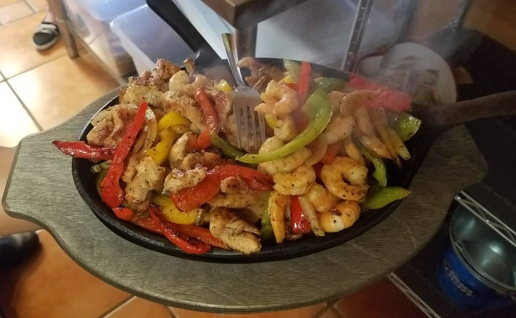 El Atoron Restaurant | restaurant | 11998 Alameda Ave, Clint, TX 79836, USA | 9152884480 OR +1 915-288-4480