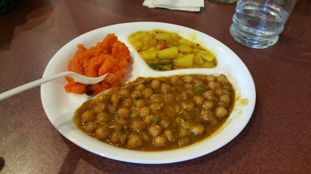 Shan Restaurant | restaurant | 5060 N Sheridan Rd, Chicago, IL 60640, USA | 7737694961 OR +1 773-769-4961