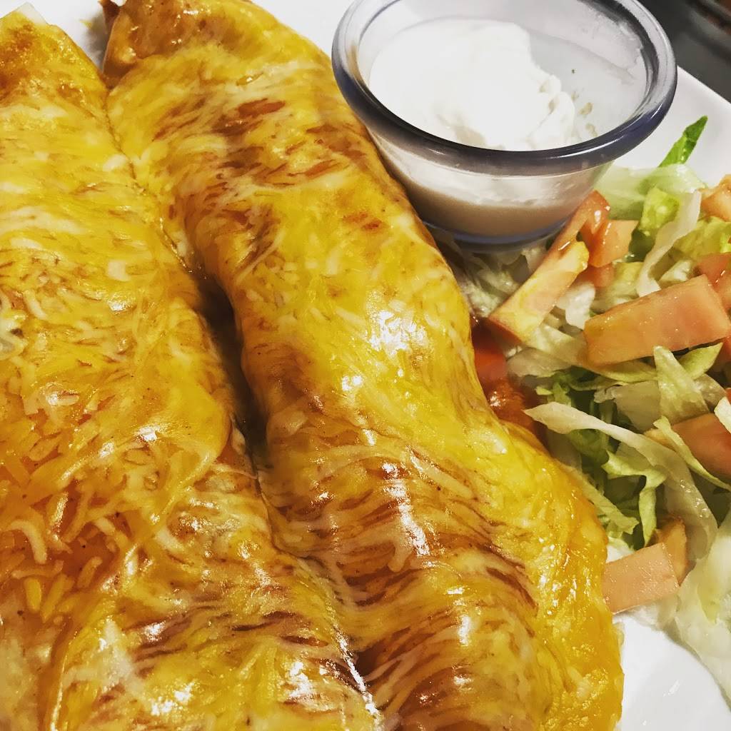 Chinas Bar & Grill | restaurant | 127 N Main St, Cheney, KS 67025, USA | 3165406013 OR +1 316-540-6013