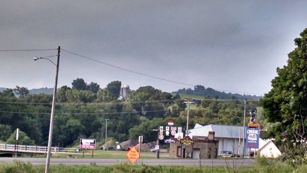 Hotel Hillsboro | restaurant | 1235 Water Ave, Hillsboro, WI 54634, USA | 6084893000 OR +1 608-489-3000