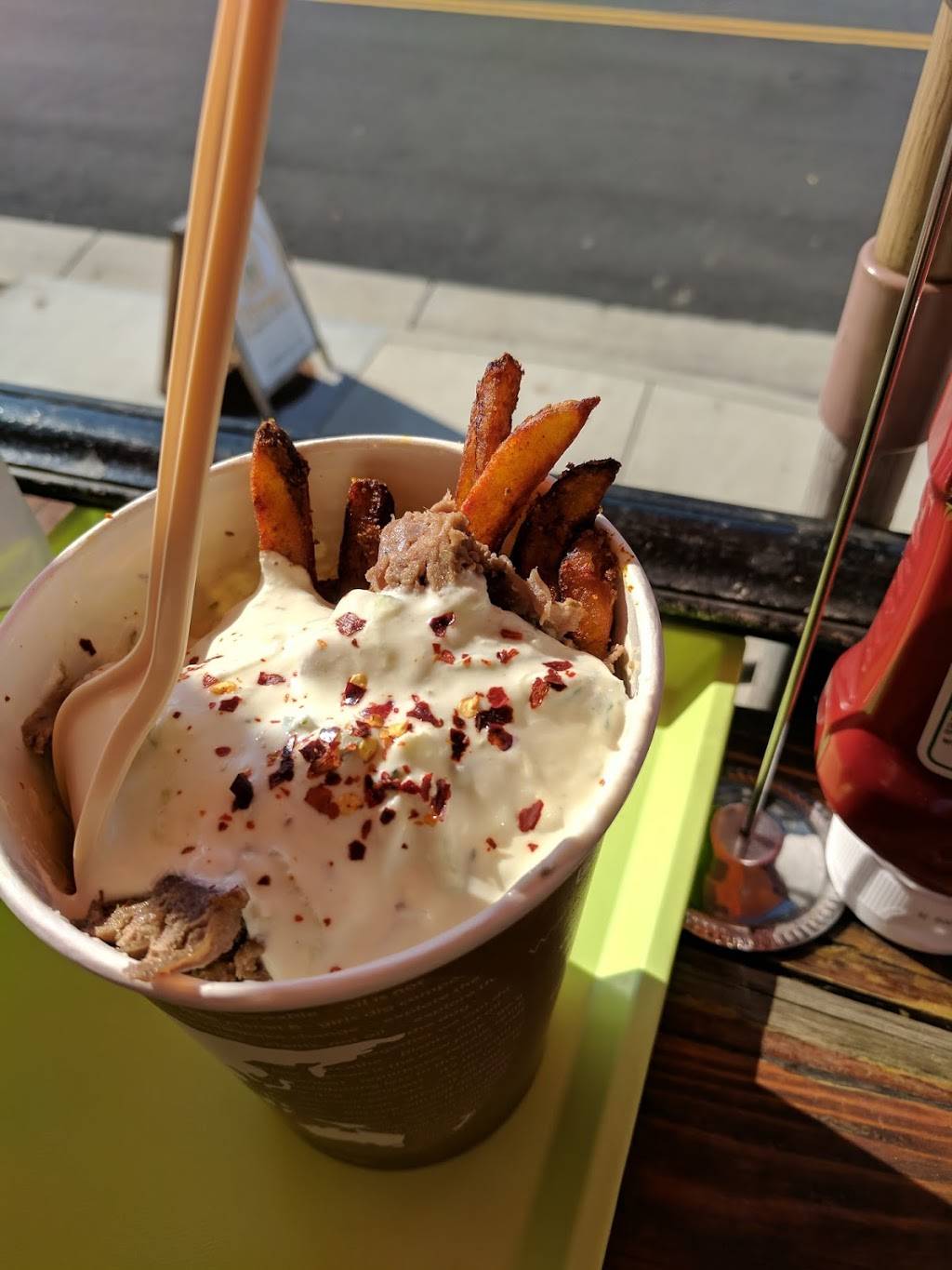 Döner Bistro | restaurant | 202 Harrison St SE, Leesburg, VA 20175, USA | 7037797880 OR +1 703-779-7880