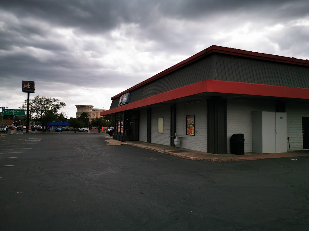 Jack in the Box | restaurant | 505 S Milton Rd, Flagstaff, AZ 86001, USA | 9287741723 OR +1 928-774-1723