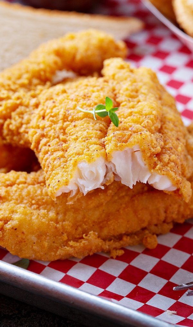 Chubbies chicken &fish | restaurant | 2150 N E St, San Bernardino, CA 92405, USA | 9094024022 OR +1 909-402-4022