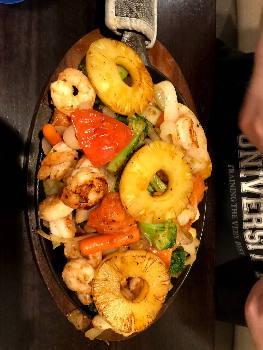 La Cabaña | restaurant | 6510 US-6, Portage, IN 46368, USA | 2197346143 OR +1 219-734-6143