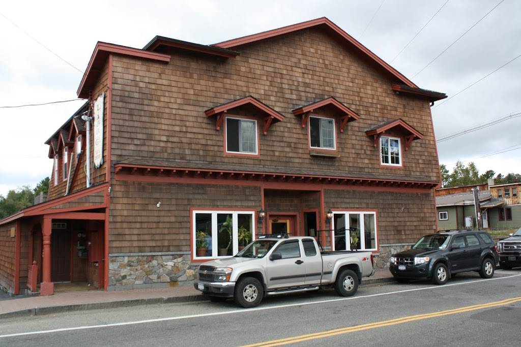 Lisa Gs | restaurant | 6125 Sentinel Rd, Lake Placid, NY 12946, USA | 5185232093 OR +1 518-523-2093