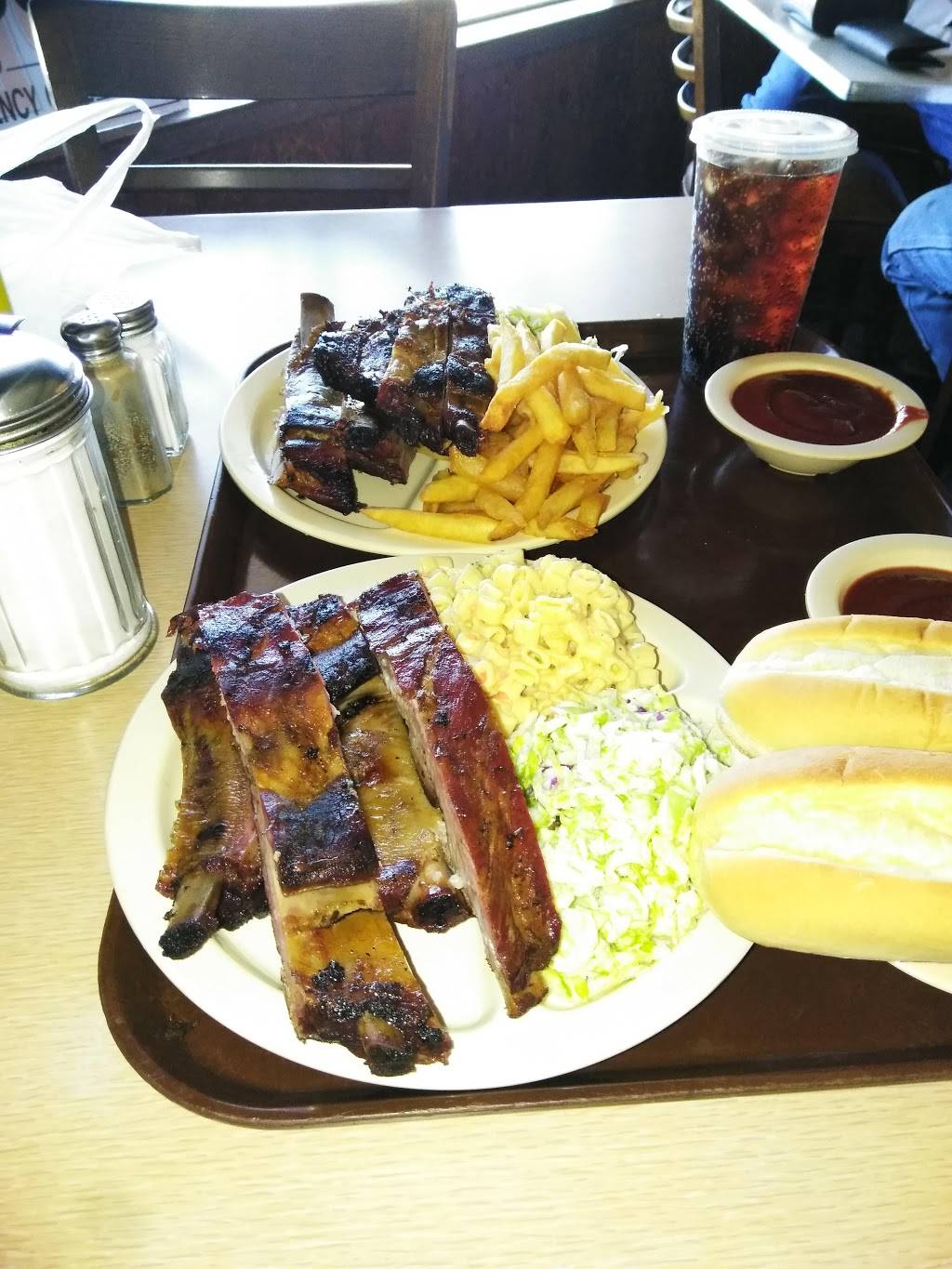 The Wrangler Family Barbecue | restaurant | 901 El Cajon Blvd, El Cajon, CA 92020, USA | 6194421170 OR +1 619-442-1170