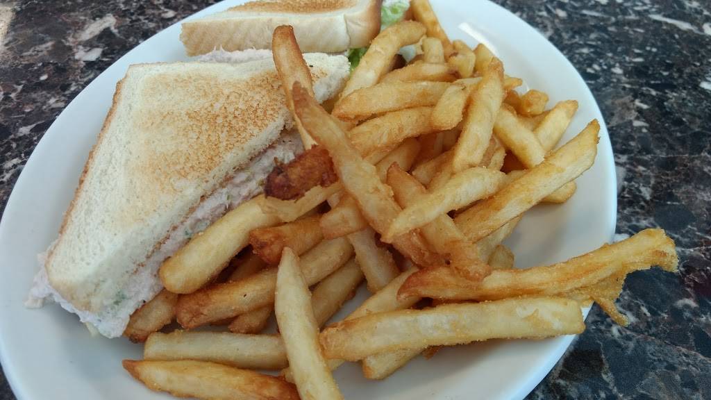 Mauris Famous Cafe Inc. | cafe | 510 E Hawley St, Mundelein, IL 60060, USA | 8479490950 OR +1 847-949-0950