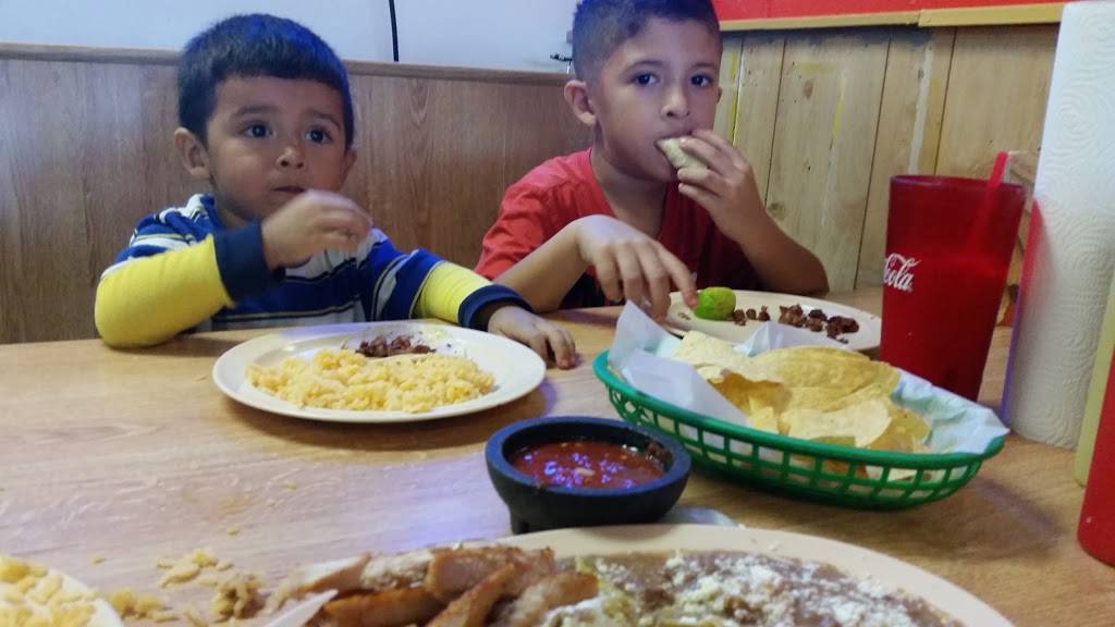 El Atoron taqueria & restaurant | restaurant | 1111 E Jefferson St, Grand Prairie, TX 75051, USA | 9722641370 OR +1 972-264-1370