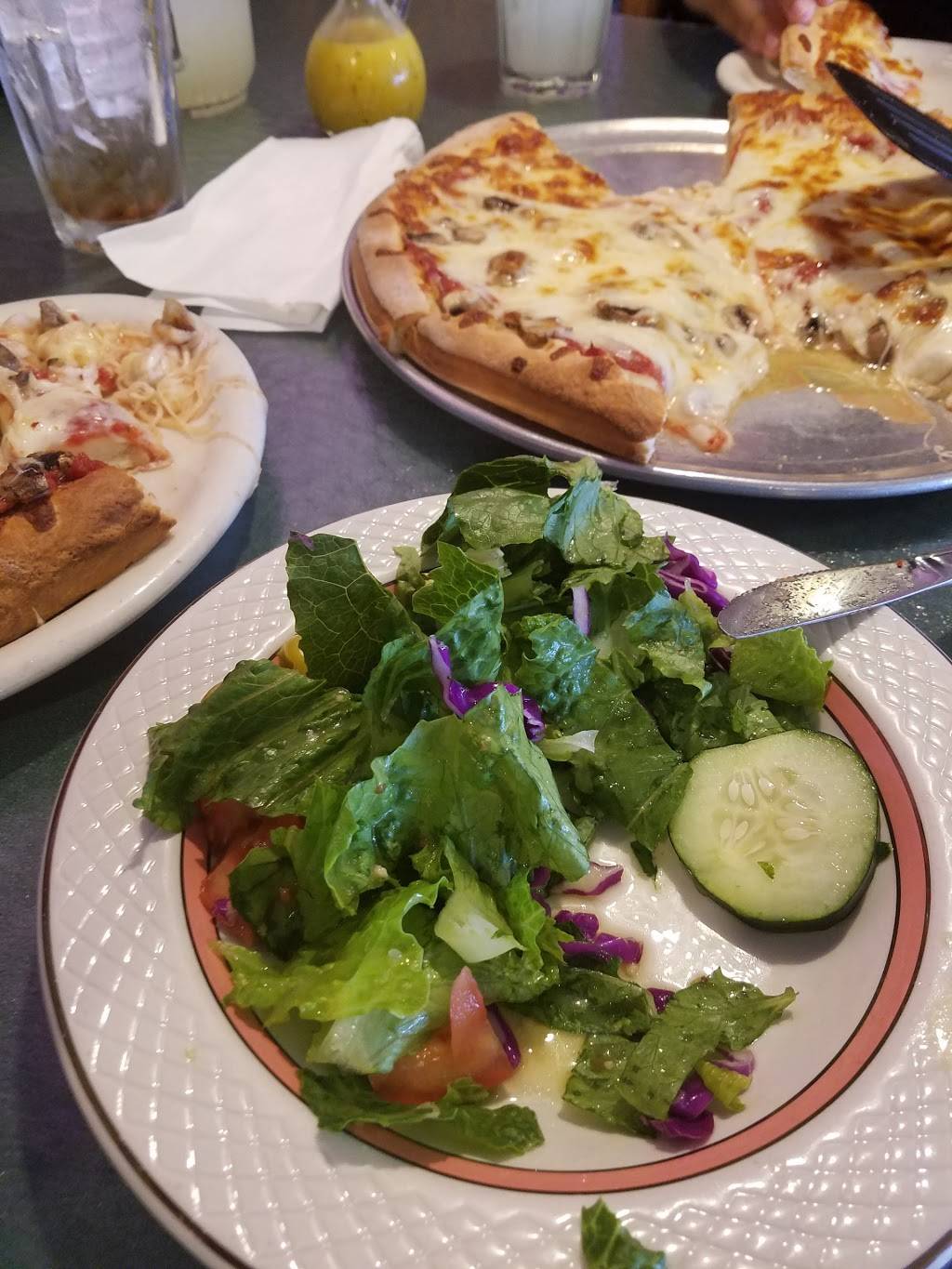 Sorrentos Pizza | restaurant | 1450 W Mission Rd D, San Marcos, CA 92069, USA | 7607274091 OR +1 760-727-4091