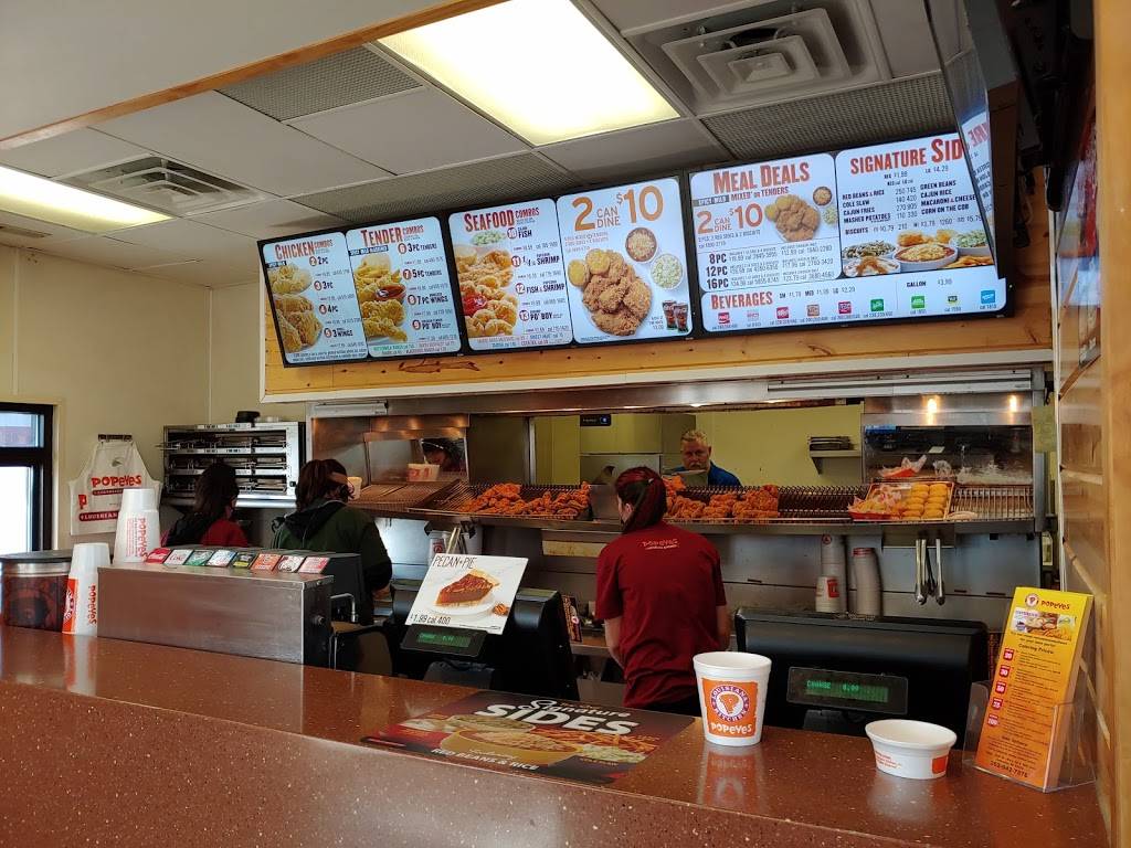 Popeyes Louisiana Kitchen | restaurant | 3905 75th St, Kenosha, WI 53142, USA | 2629427575 OR +1 262-942-7575