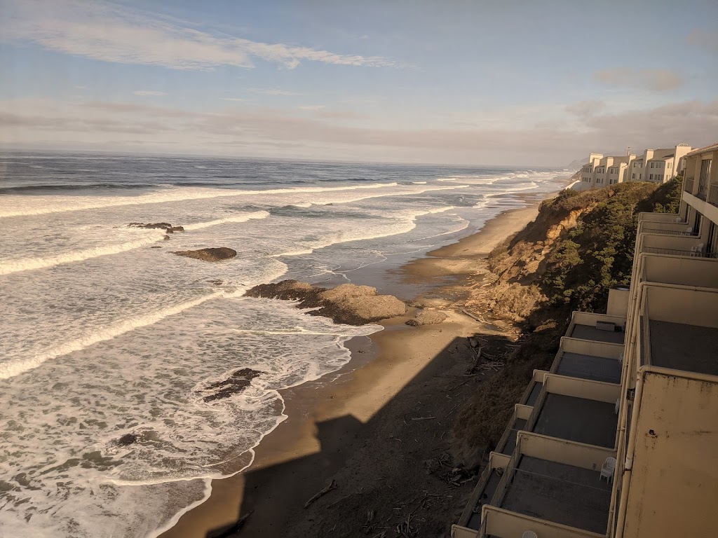 Fathoms Restaurant | restaurant | 4009 SE Hwy 101, Lincoln City, OR 97367, USA | 5419941601 OR +1 541-994-1601