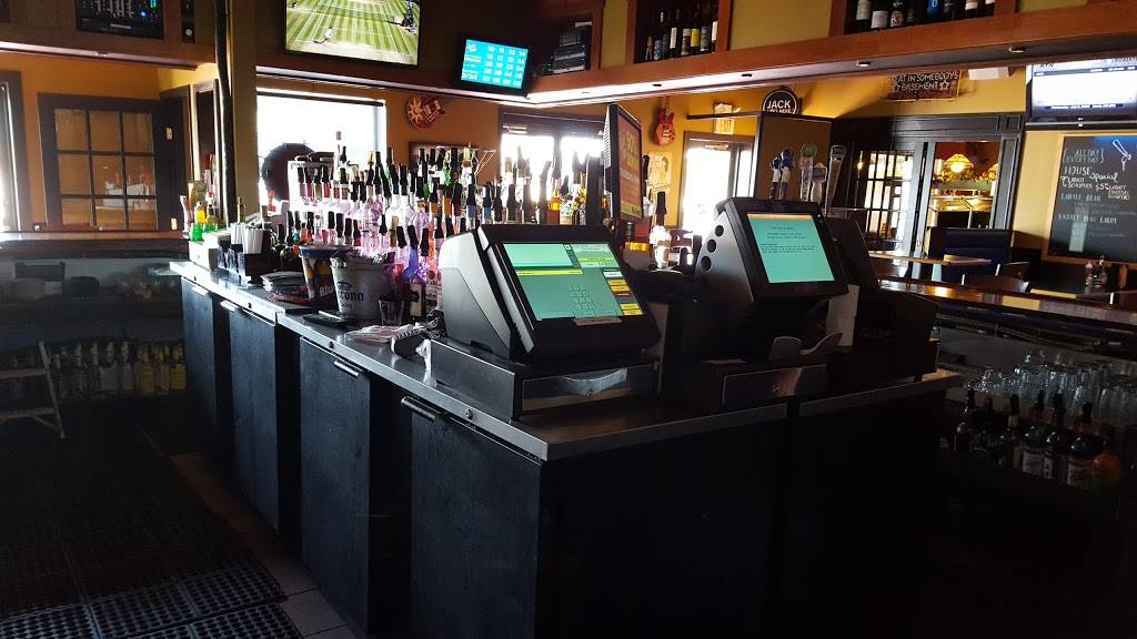 Pages Gastropub & Cafe | restaurant | 4725 Transit Rd, Depew, NY 14043, USA | 7166080172 OR +1 716-608-0172