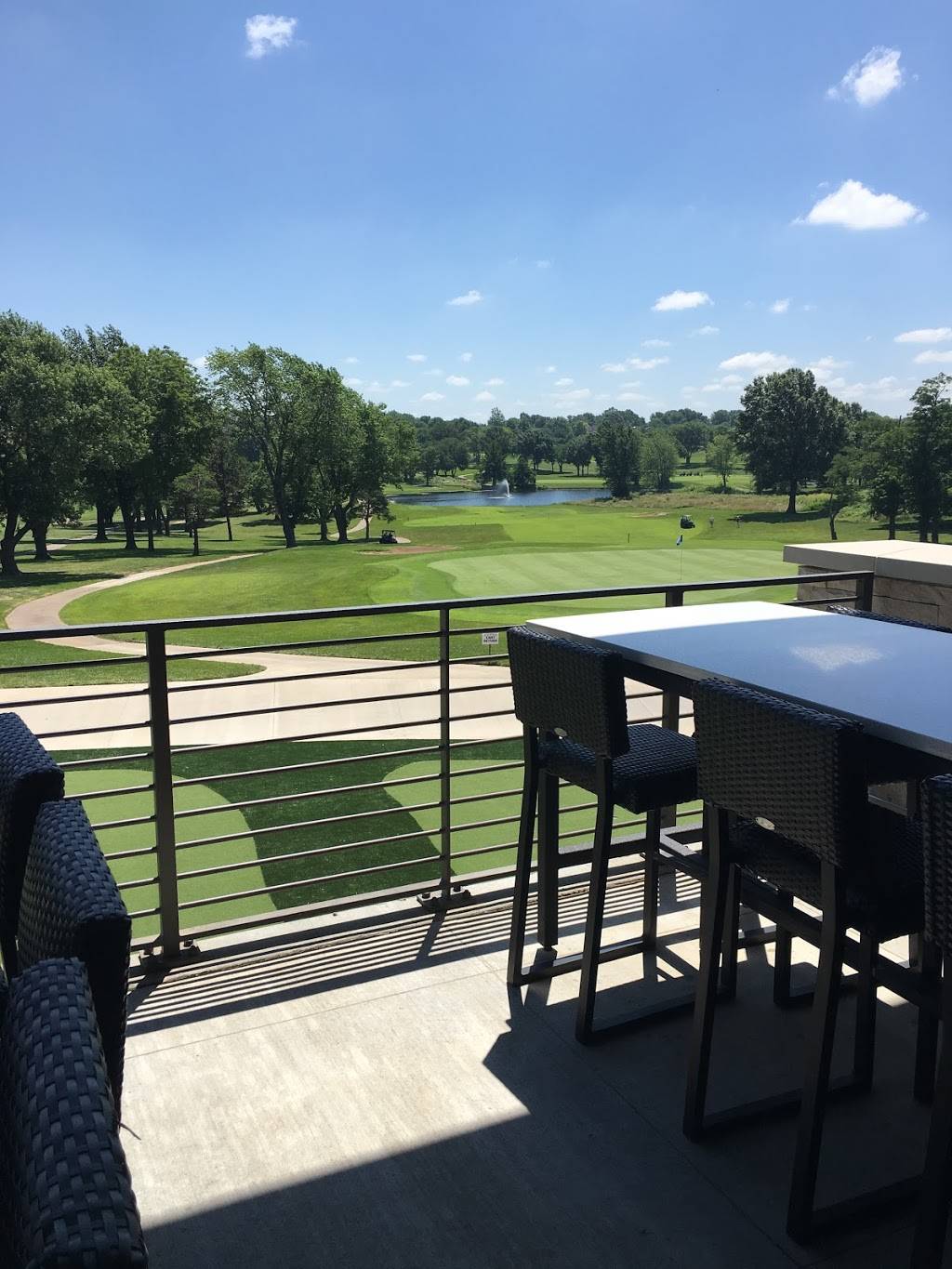 Club 27 Restaurant | restaurant | 12501 Quivira Rd, Overland Park, KS 66213, USA | 9138901614 OR +1 913-890-1614