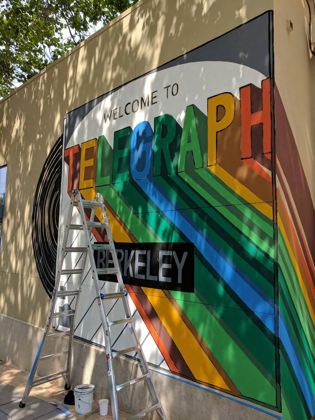 Bongo Burger | restaurant | 2505 Dwight Way, Berkeley, CA 94704, USA | 5105484100 OR +1 510-548-4100