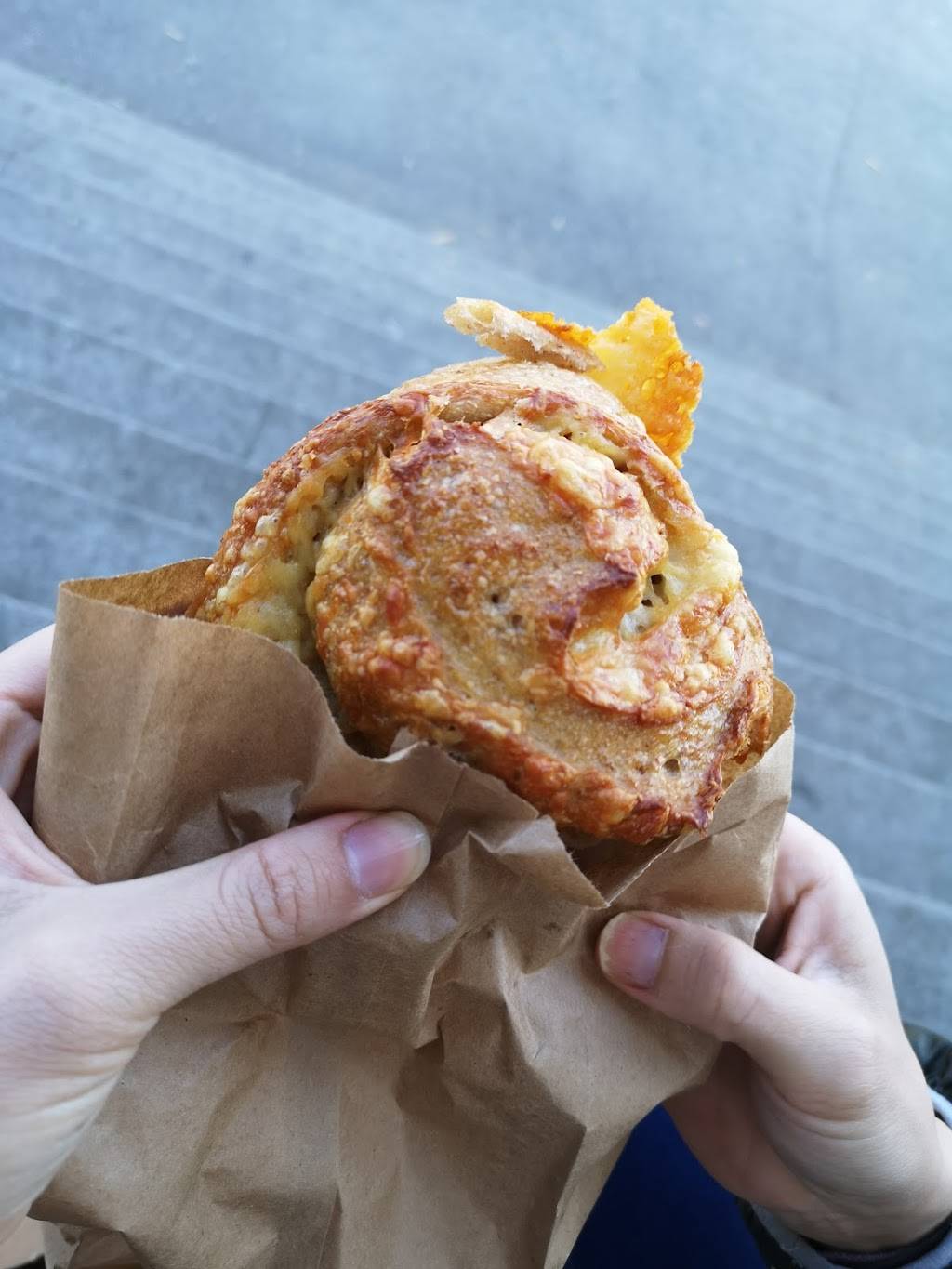 Arizmendi Bakery | bakery | 1331 9th Ave, San Francisco, CA 94122, USA | 4155663117 OR +1 415-566-3117