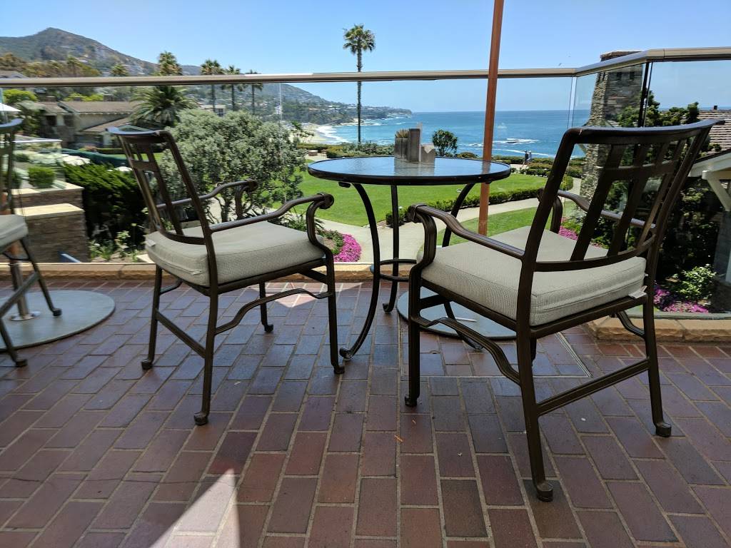 Mosaic Bar & Grille | restaurant | 30801 Coast Hwy, Laguna Beach, CA 92651, USA | 9497156020 OR +1 949-715-6020