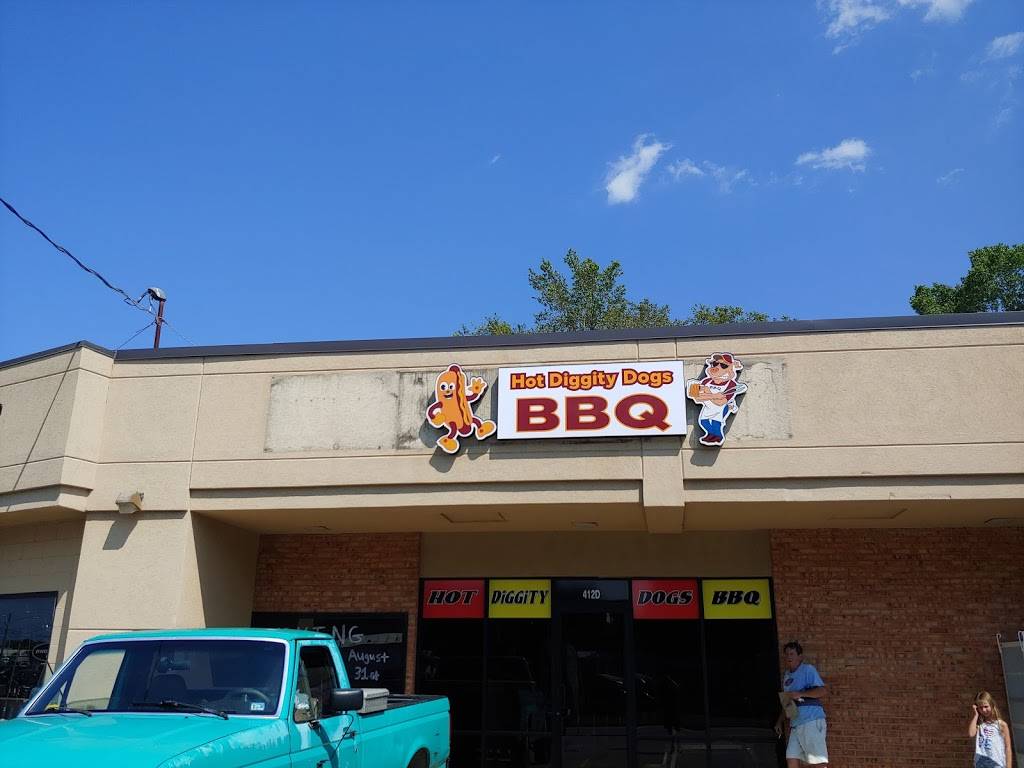 Hot Diggity Dogs BBQ | restaurant | Newtown Rd, Virginia Beach, VA 23462, USA | 7572306297 OR +1 757-230-6297