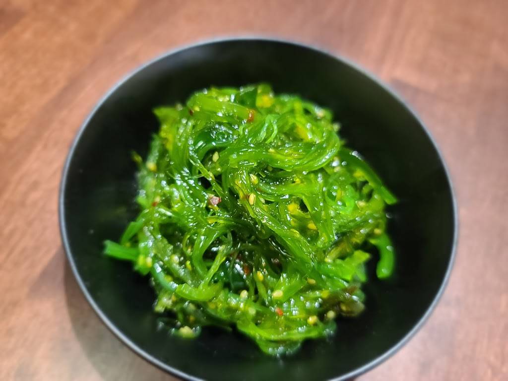 Zuru Zuru Ramen and Donburi | restaurant | 74 Pleasant St, Malden, MA 02148, USA | 7816053773 OR +1 781-605-3773