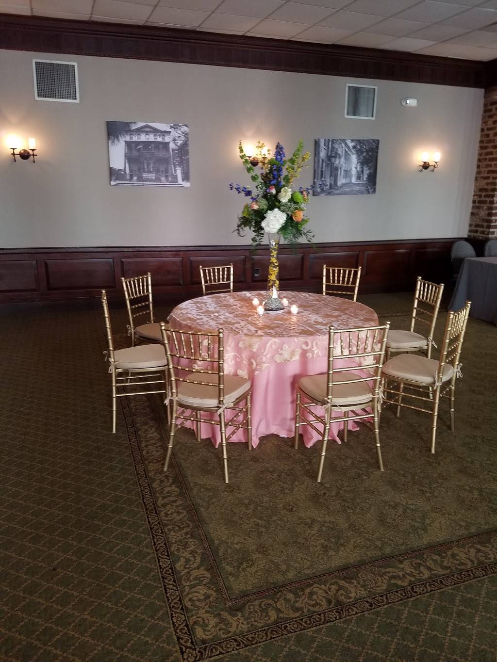 Harbour Club | restaurant | 35 Prioleau St, Charleston, SC 29401, USA | 8437239680 OR +1 843-723-9680