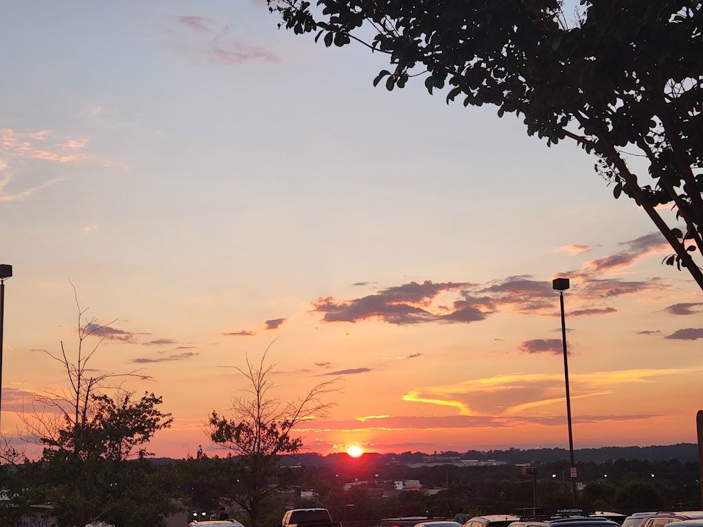 Bowlero Kennesaw | restaurant | 775 Cobb Pl Blvd NW, Kennesaw, GA 30144, USA | 7704277679 OR +1 770-427-7679