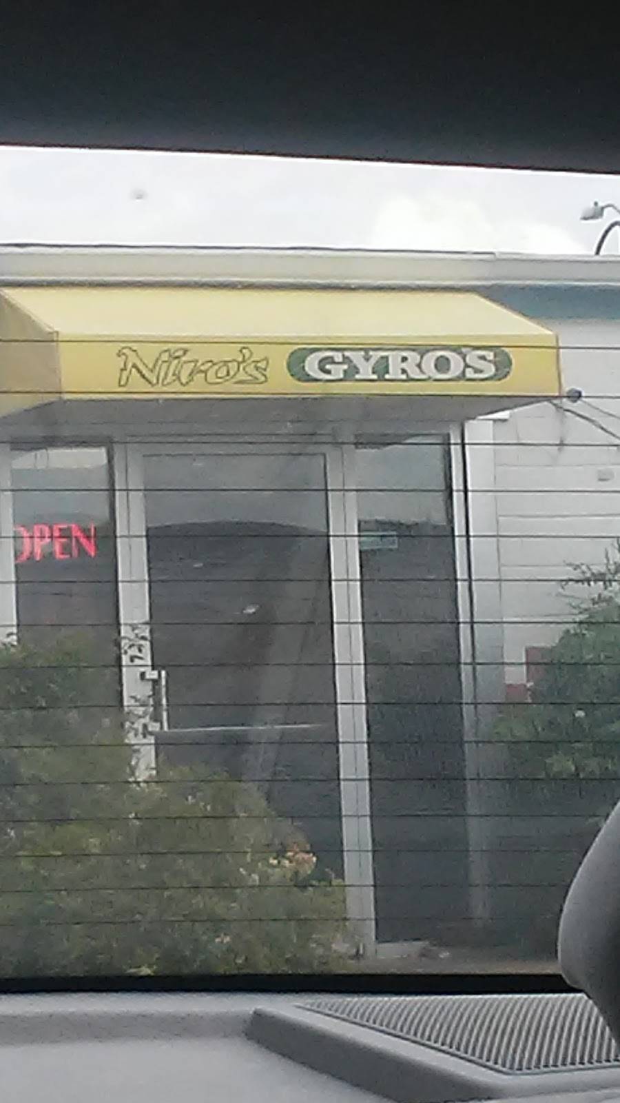 Niros Gyros | restaurant | 3005, 2001 W Springfield Ave, Champaign, IL 61821, USA | 2173556760 OR +1 217-355-6760
