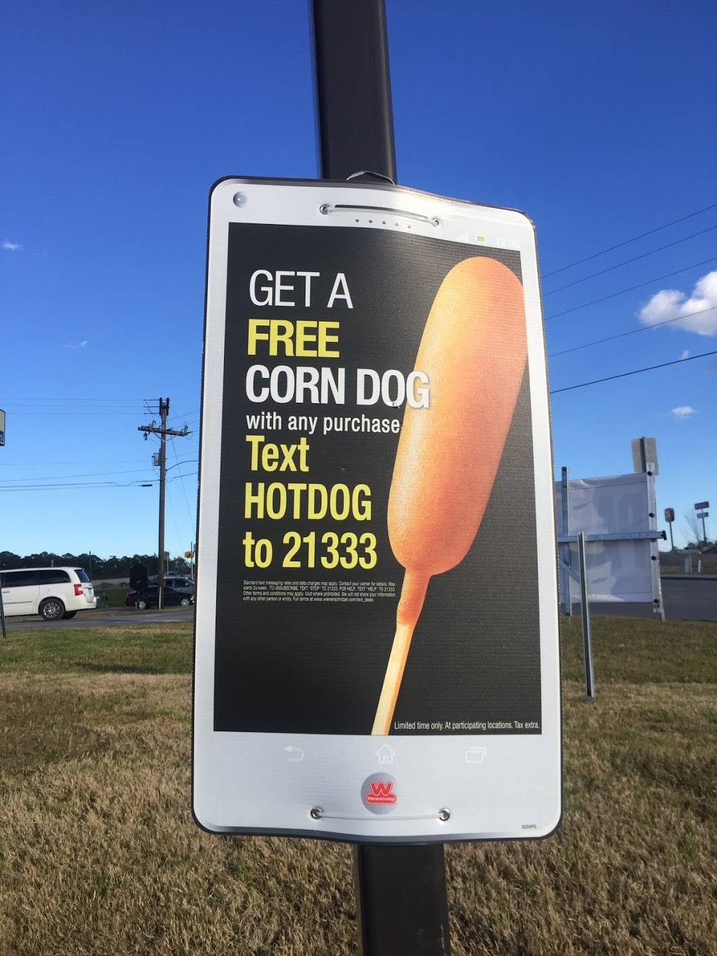 Wienerschnitzel | restaurant | 101 N Brentwood Dr, Lufkin, TX 75904, USA | 9368997234 OR +1 936-899-7234