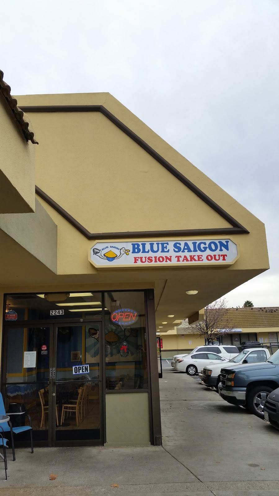 Blue Saigon | restaurant | 2243 Railroad Ave, Pittsburg, CA 94565, USA | 9252072761 OR +1 925-207-2761