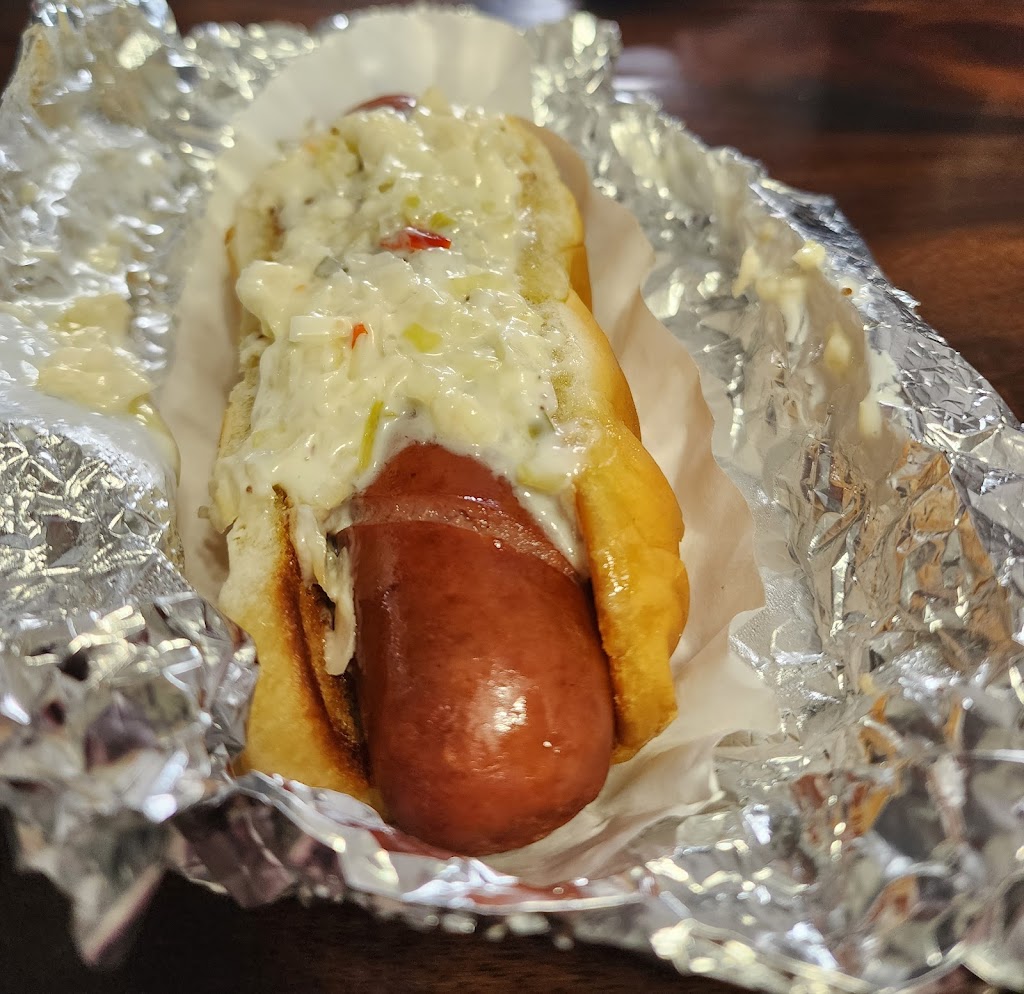 Uncle Ds Franks | restaurant | 6409 Bardstown Rd, Louisville, KY 40291, USA | 5029635024 OR +1 502-963-5024